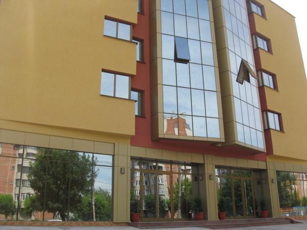 Hotel Flormang Craiova Exteriör bild